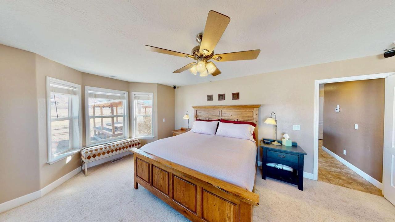 Moab Desert Home, 4 Bedroom Private House, Sleeps 10, Pet Friendly Exterior photo