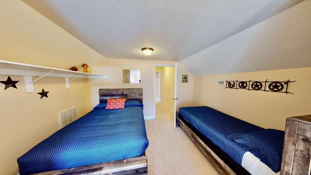 Moab Desert Home, 4 Bedroom Private House, Sleeps 10, Pet Friendly Exterior photo